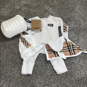 Burberry Infant 3pc Set